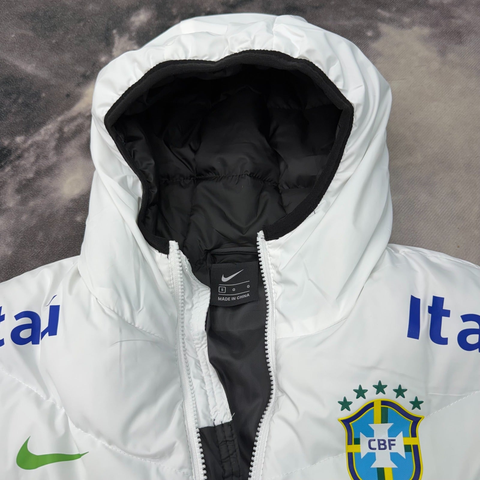 Doudoune Brésil Noir & Blanc – Édition Drip Seleção